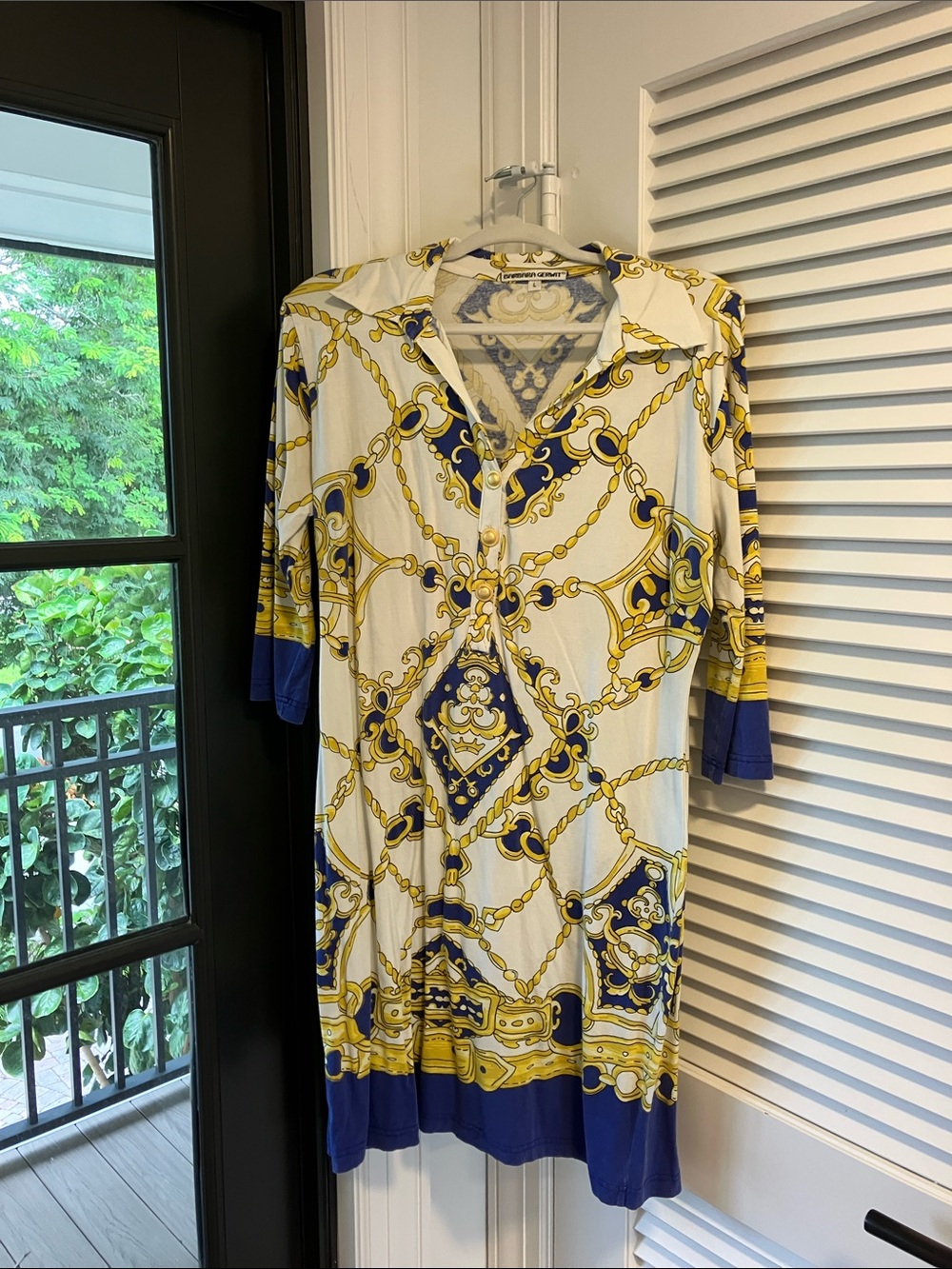 Barbara Gerwit Chain Print Tunic Dress in White, Blue & Gold